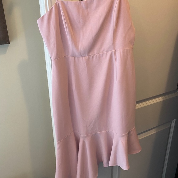 NWT! Superdown Asymmetric Ruffle Dress - Picture 3 of 4